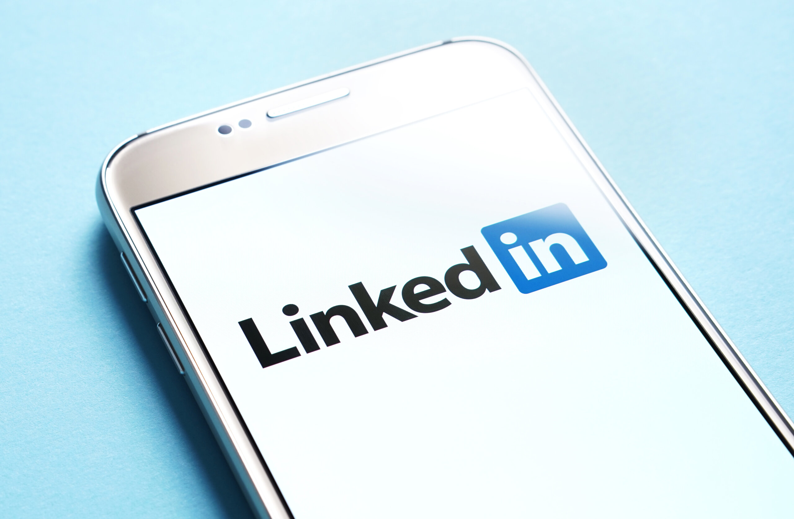 5 分鐘搞懂 LinkedIn 廣告素材規格－對話廣告與業務情報表格（Lead Gen Form）